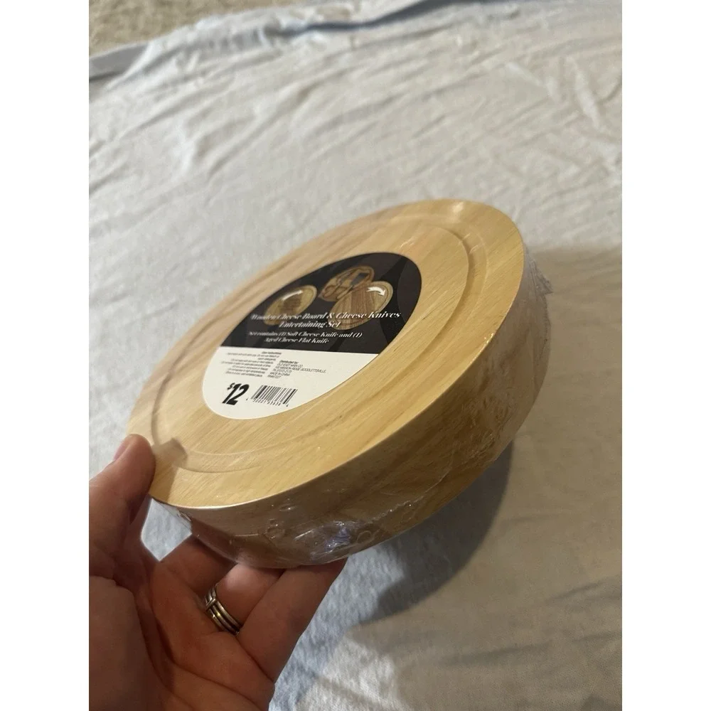 The Unbranded Brand wood cheese